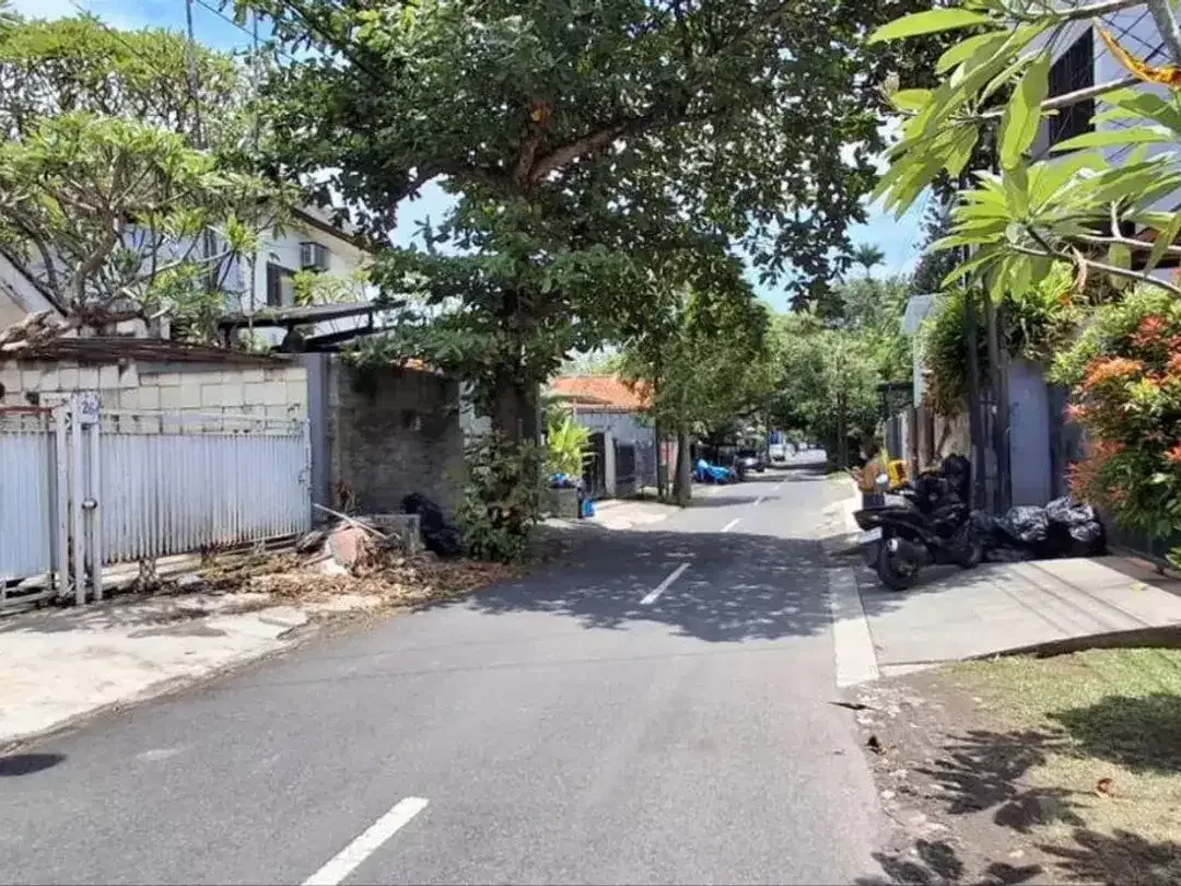Tanah 2 Are Bonus Rumah 1 Lantai Disewakan, di Area Renon Denpasar - Image 6 of 6