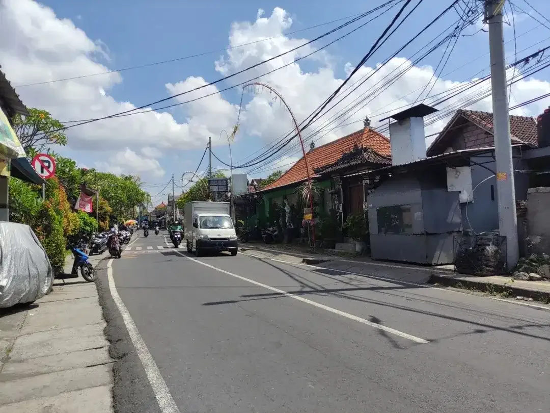 DIJUAL TANAH & BANGUNAN 633 M² DI PENATIH DANGIN PURI, DENPASAR TIMUR – KOTA DENPASAR - Image 2 of 4