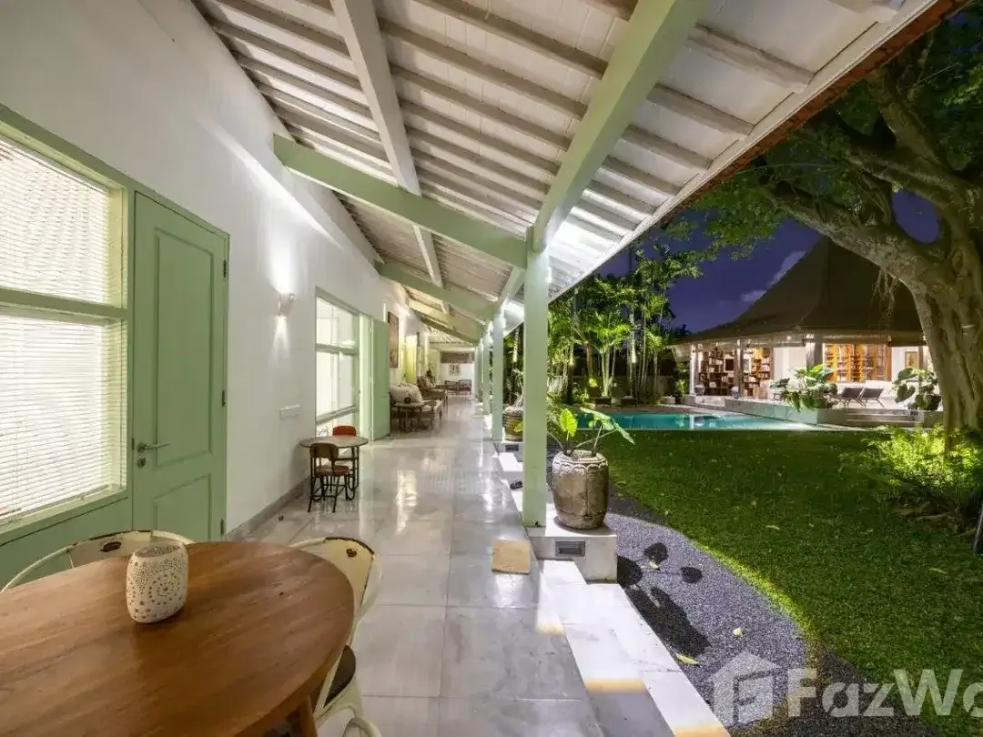 4 Bedroom Villa for rent in Kerobokan, Bali - Image 9 of 10