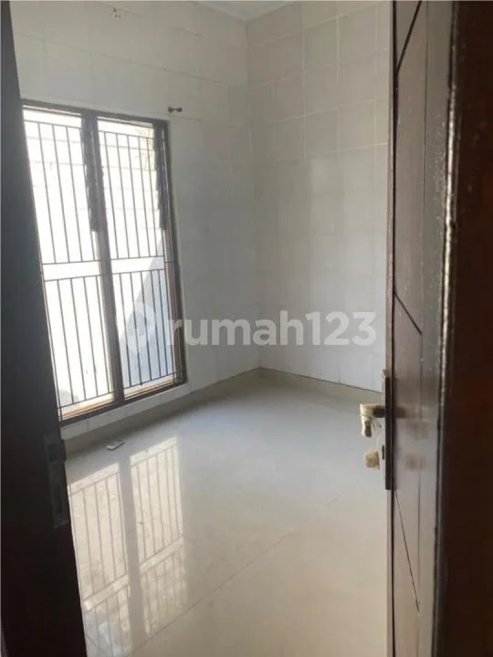 Siap Huni Rumah Lantai 2 di Denpasar Selatan - Image 3 of 4