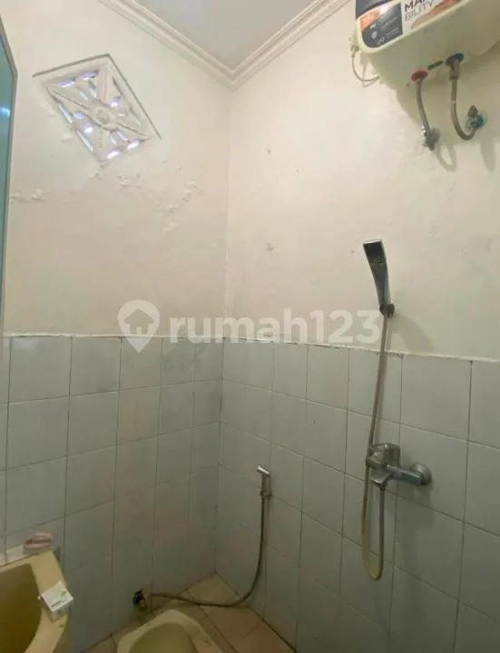 Dikontrakan Rumah Nusa Dua Lok Dekat dengan Tembusan Ungasan bisa ke Jimbaran Juga Sangat Strategis - Image 4 of 4