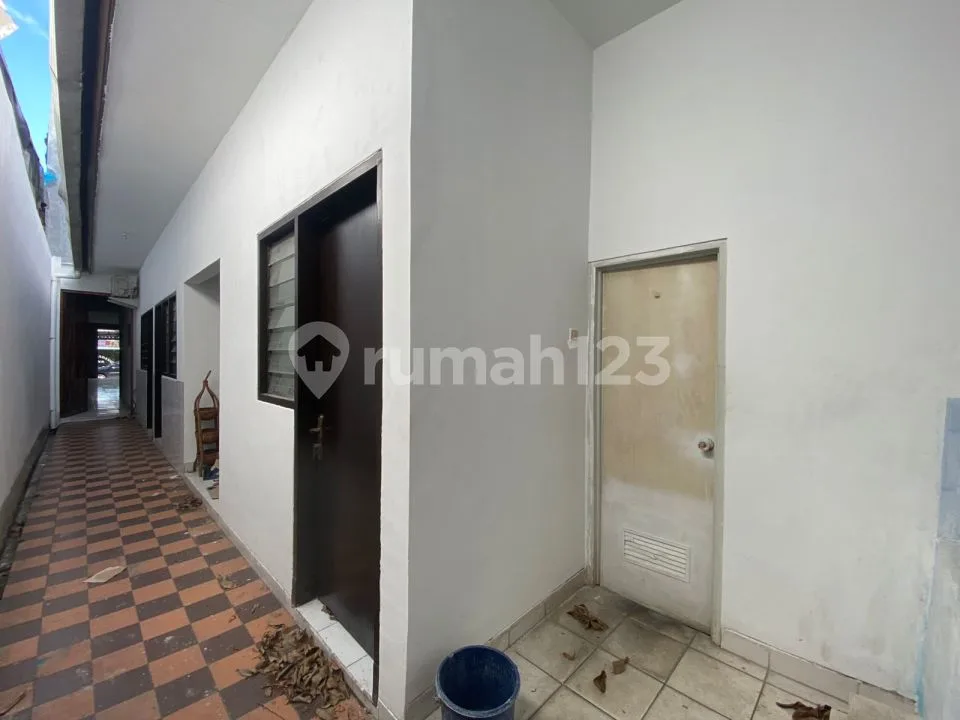 Ruko Siap Huni di Jalan Utama Batukaru Monang Maning Murah Area Komersial Ramai Padat Penduduk - Image 3 of 4