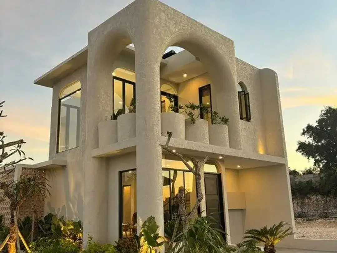 Villa Cantik Modern 3 Kamar dengan Private Pool Dijual di Jimbaran - Image 1 of 9
