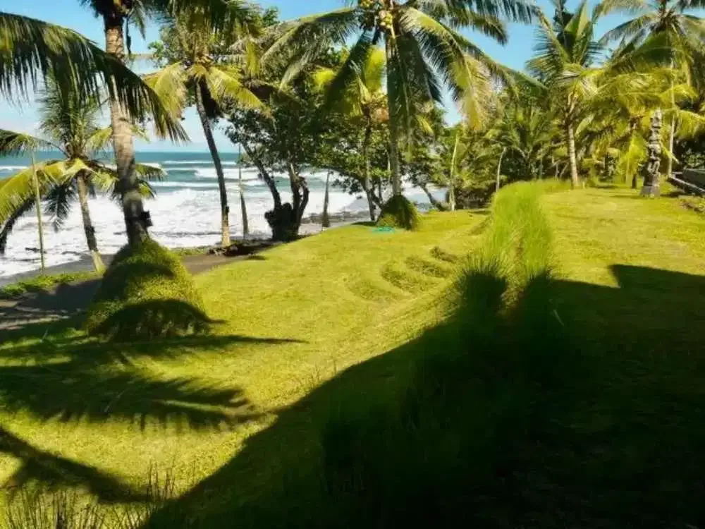 LUXURIOUS BEACH FRONT WOODEN VILLA - Image 10 of 10