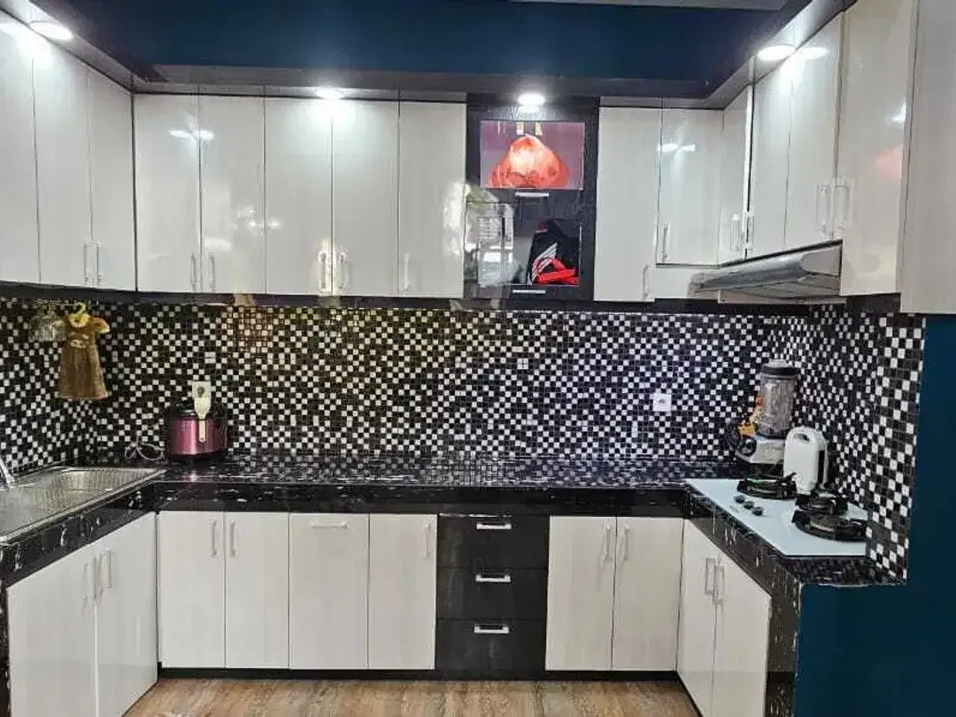 Semi villa house with outdoor swimming pool for sale in Gatsu Barat - Image 4 of 7