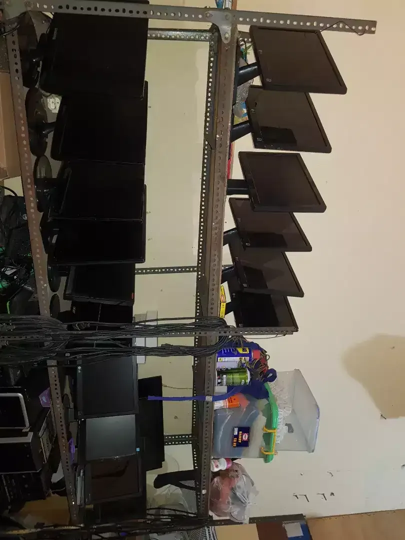 Monitor LG/HP/Lenovo 19 inc Normal Garansi - Image 1 of 1