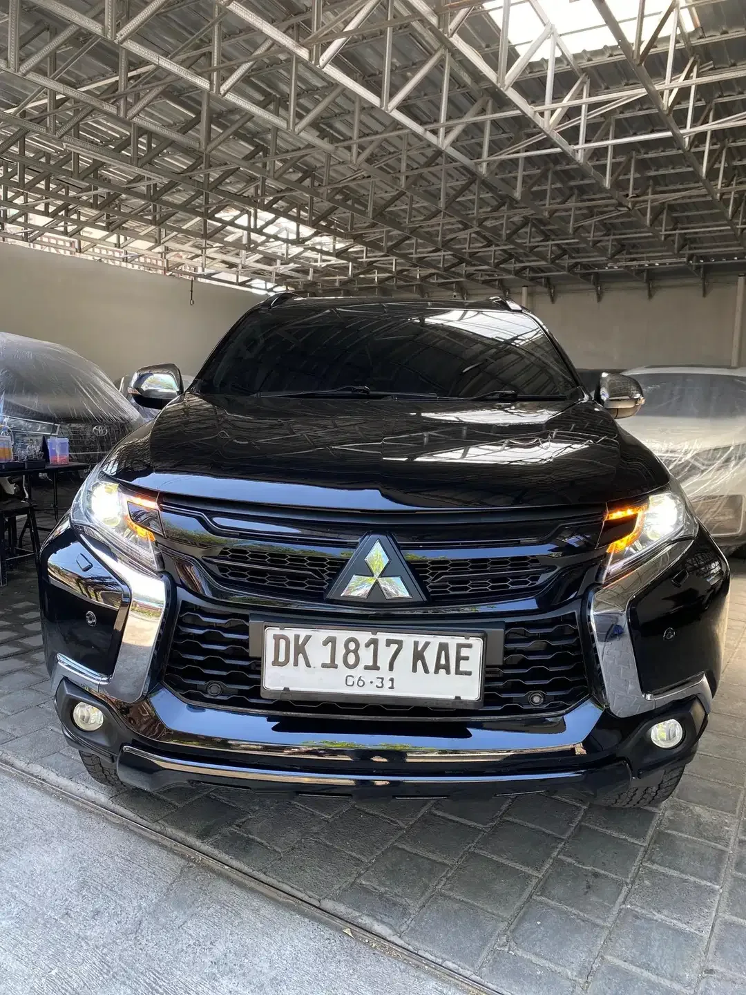 Pajero Sport Dakar 4x2 Rockford Black Edition 2019 - Image 2 of 10