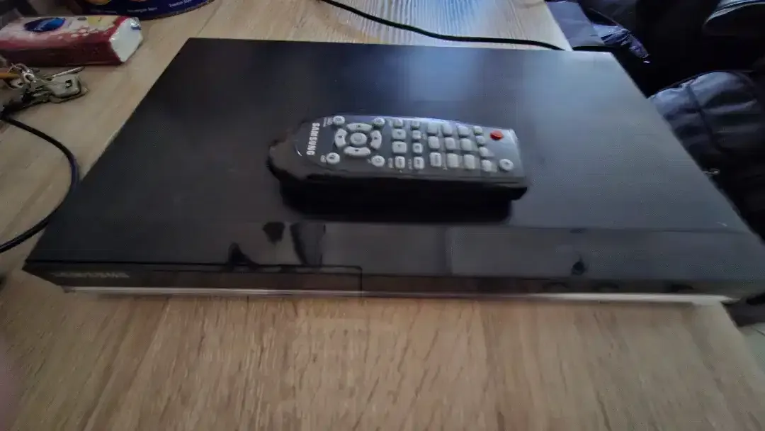 DVD Player Samsung pemutar disc film dan MP3 - Image 2 of 8