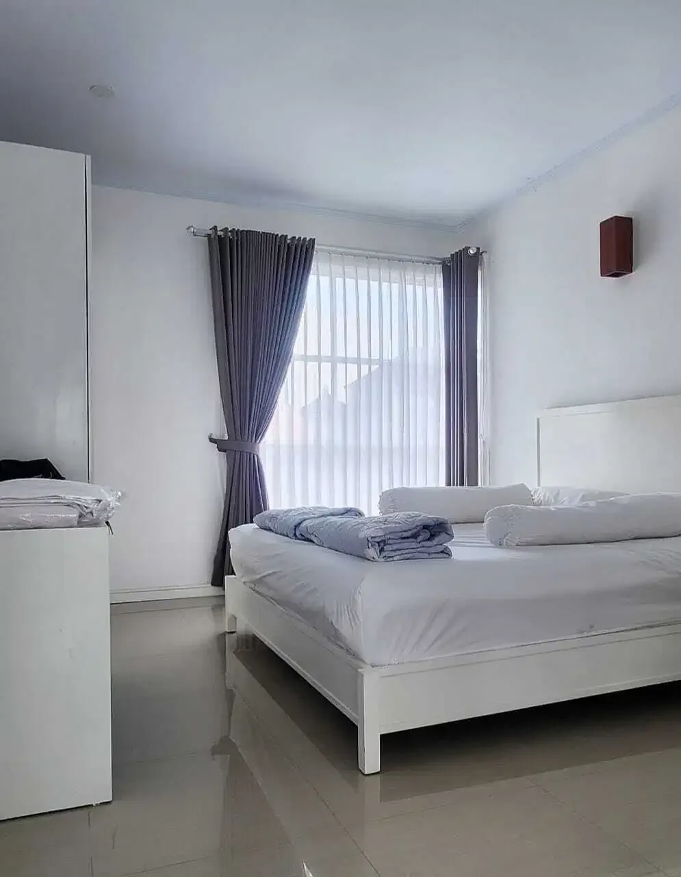 Dijual Rumah Gaya Villa di Kerobokan - Image 8 of 10