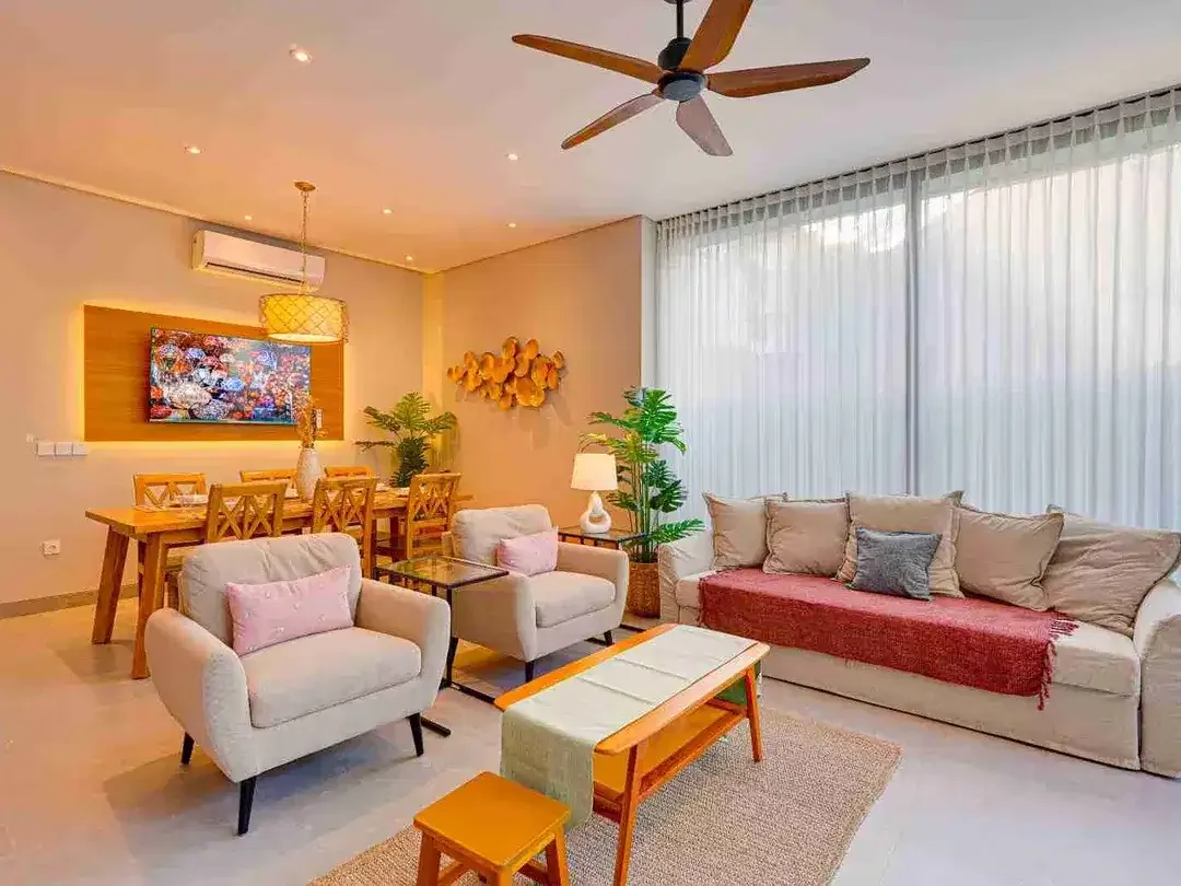 Brand New Luxury Villa 300m ke Pantai Batu Bolong Canggu - Image 8 of 10