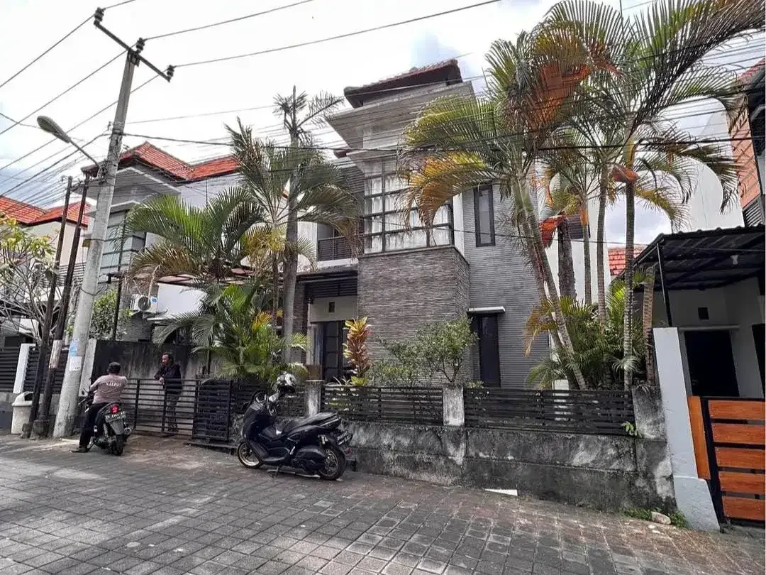 Dijual Rumah 2 Lantai di Perumahan Cluster One Gate – Lokasi Strategis Gunung Salak, Denpasar Barat! ( IR / LM ) - Image 1 of 4