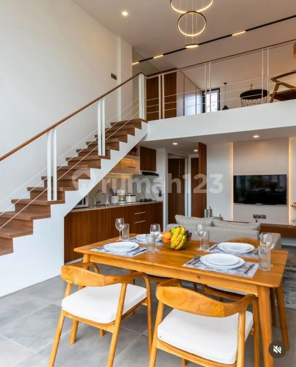 Apartemen 2 Level Mewah Canggu Pererenenan - 60MÂ², Rooftop Yoga & Cinema, Leasehold 2049 - Investasi Premium! - Image 1 of 4