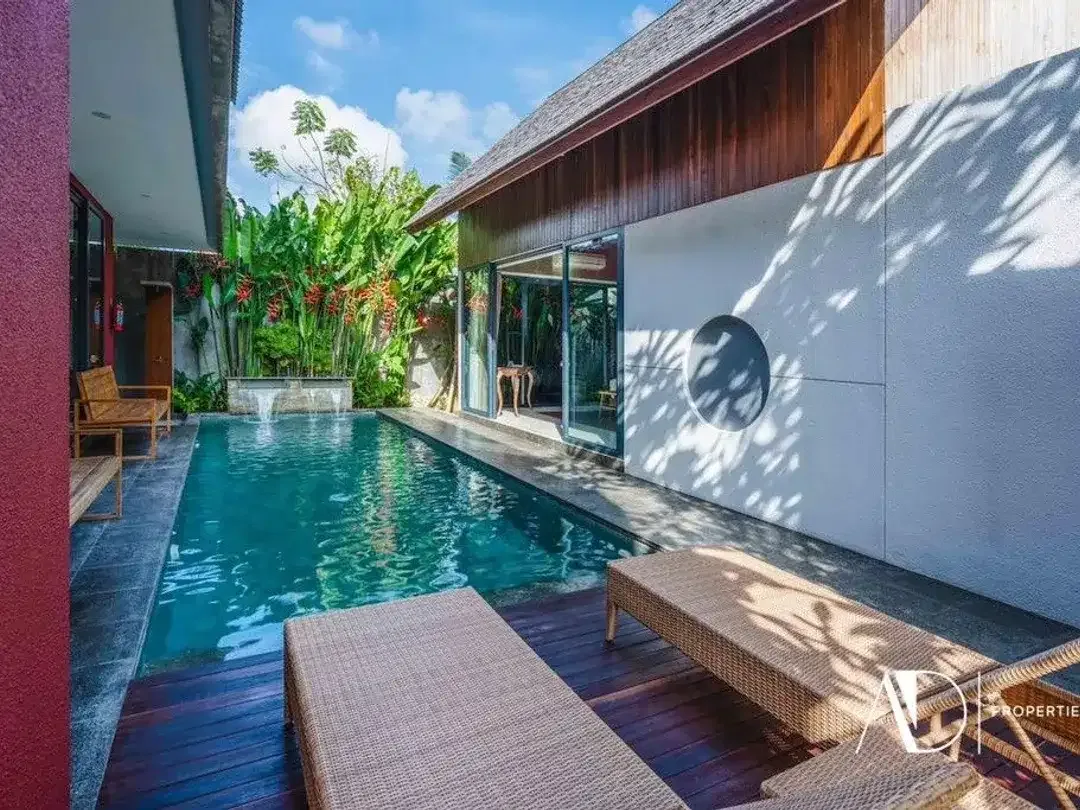 FREEHOLD | MODERN TROPICAL DESIGN VILLA IN PRIME CANGGU - Image 3 of 10
