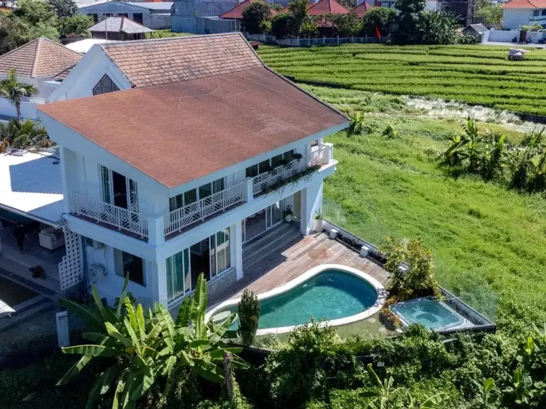 Dijual villa dengan view sawah di pantai brawa canggu - Image 6 of 10