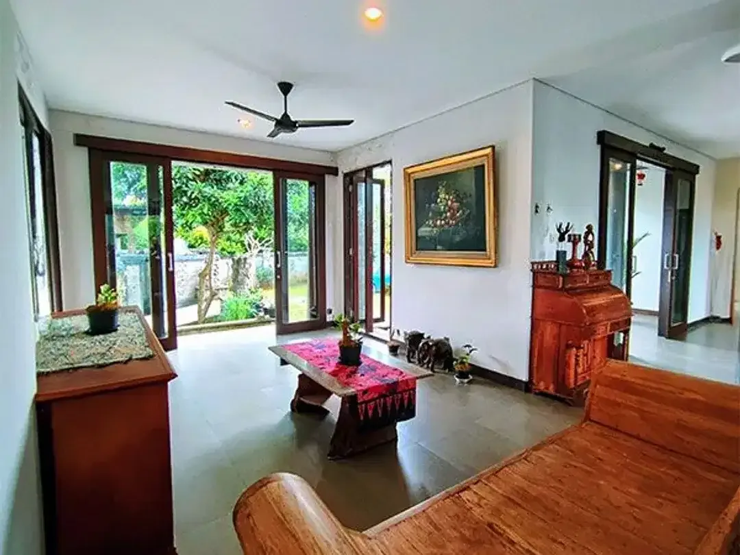 AMS-025.ASR  For Sale Villa Rice Field Views and Villages Environment Pering Blahbatuh – Gianyar - Image 9 of 10