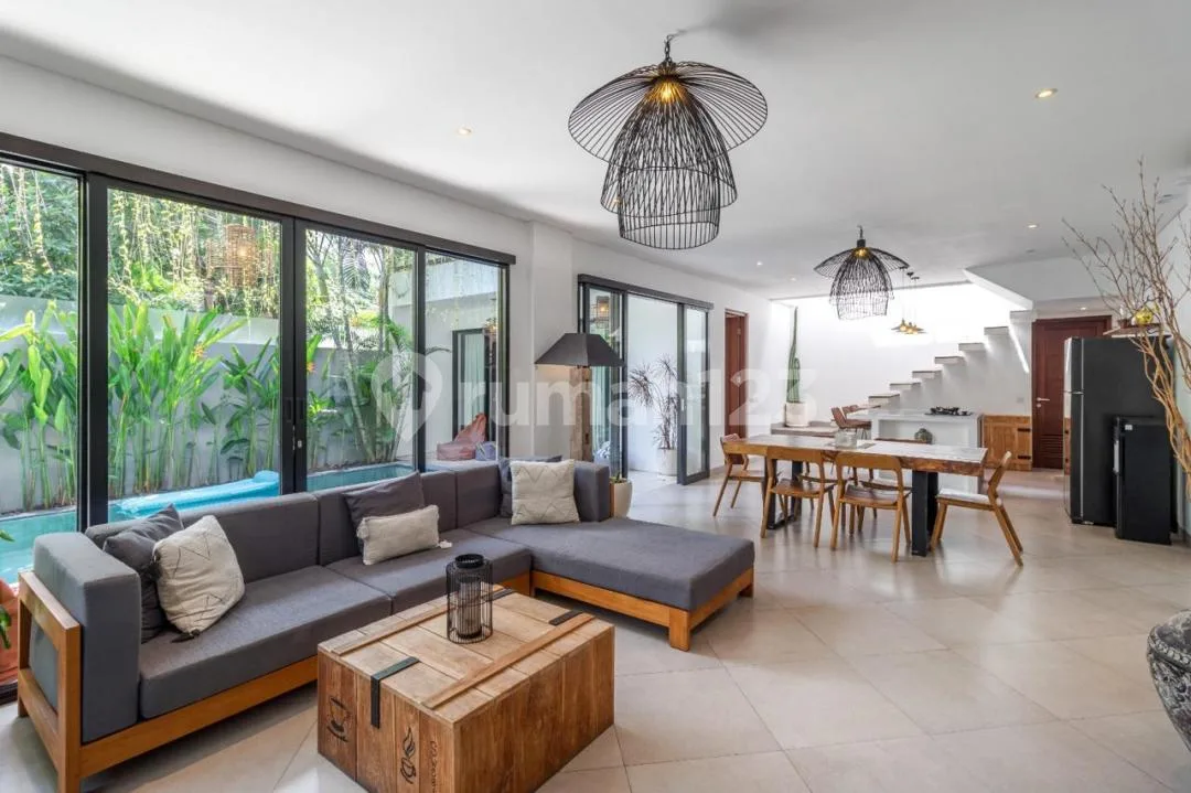 Villa 3 Kamar Tidur Hak Milik di Lokasi Premium Seminyak - Jalan Kaki ke Pantai - Image 4 of 4