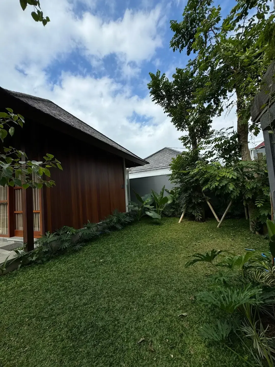 Villa For Sale with Prime location in Uluwatu Bali - Image 4 of 10
