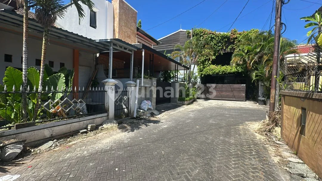 Nyaman dan Tenang! Rumah 4Kt di Taman Griya, Jimbaran - Image 2 of 2