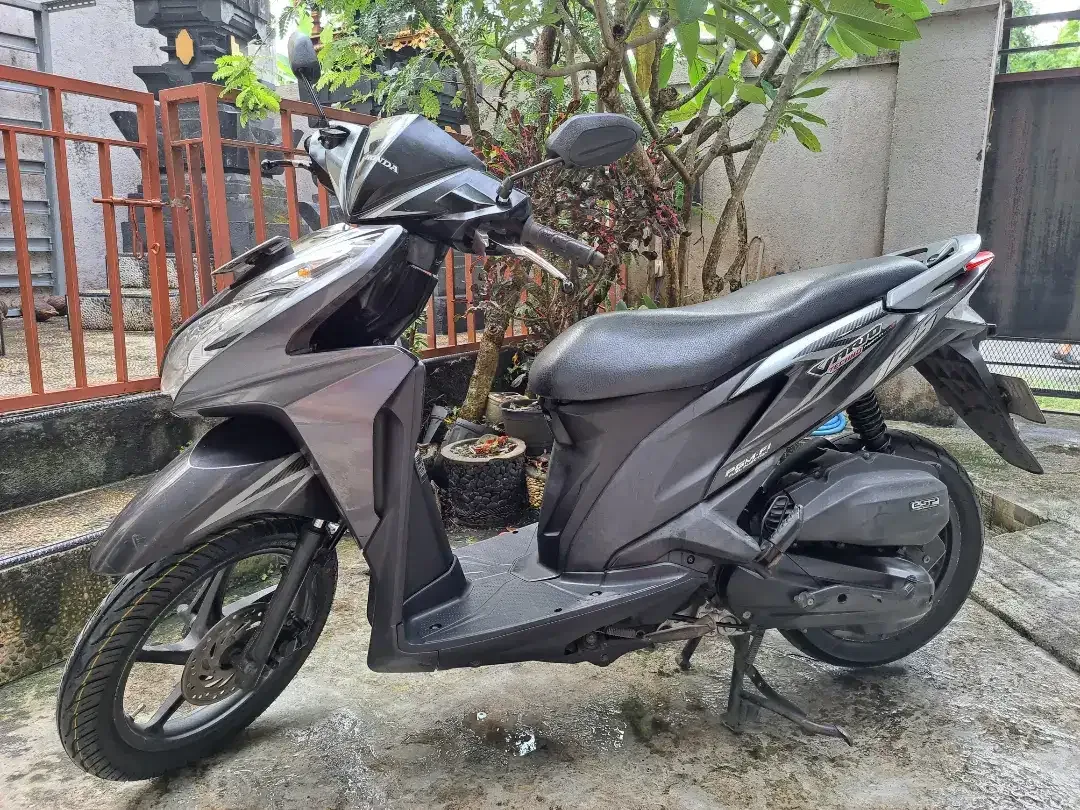 JUAL SANTAI VARIO 125 TH 2013 - Image 1 of 9