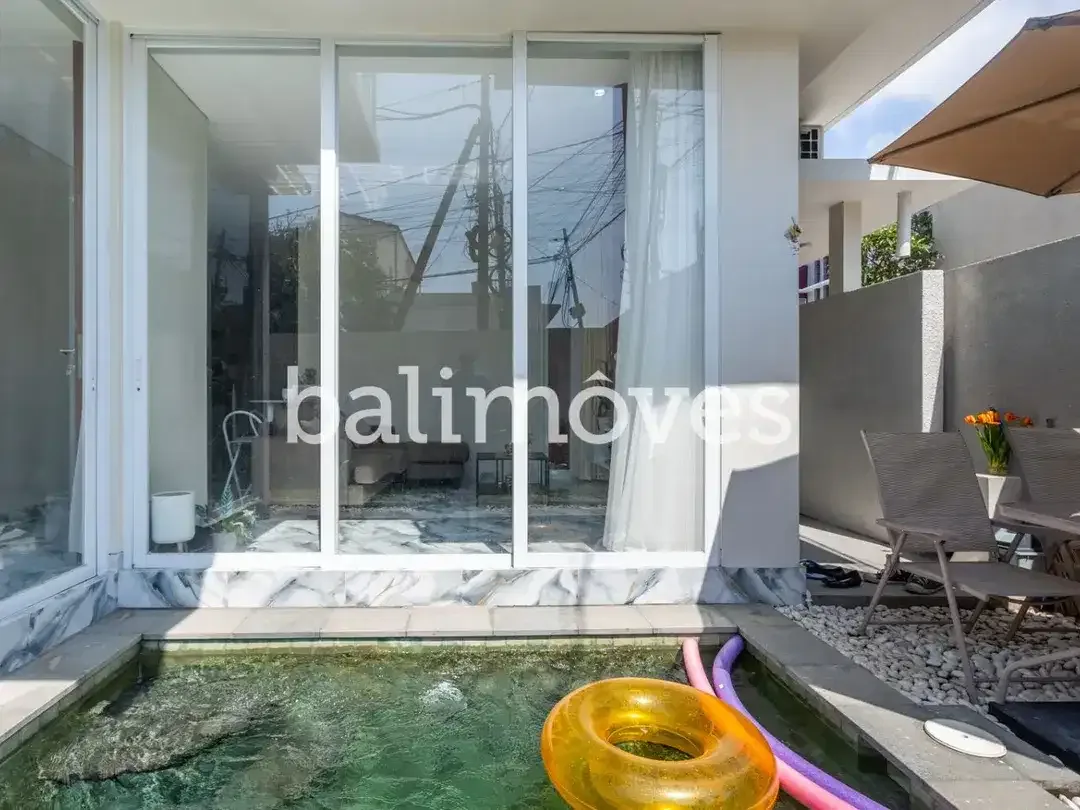 Vila Baru yang Menawan dengan Tiga Kamar Tidur di Sanur - Image 7 of 10