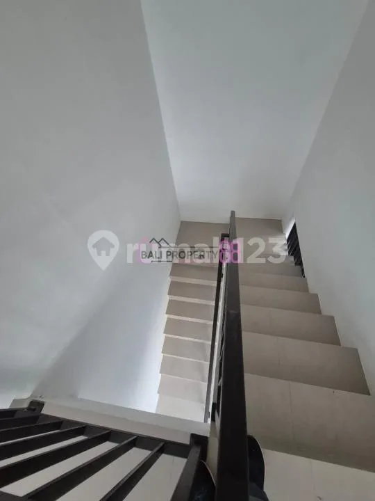 Jual Villa Modern Rooftop dan View Bandara Jimbaran LT 120 M2 - Image 3 of 4