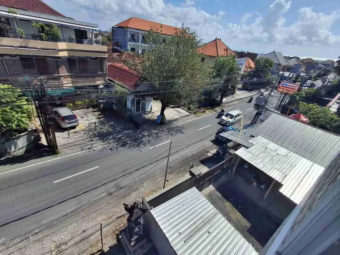 1 UNIT RUKO 3 LANTAI TERLETAK DI JL. TUKAD BALIAN, SIDAKARYA - DENPASAR SELATAN

SPESIFIKASI :
 
LT 360m²

LB 195m²

3 Lantai

Jalan 6 Meter

3 SHM - Image 6 of 10