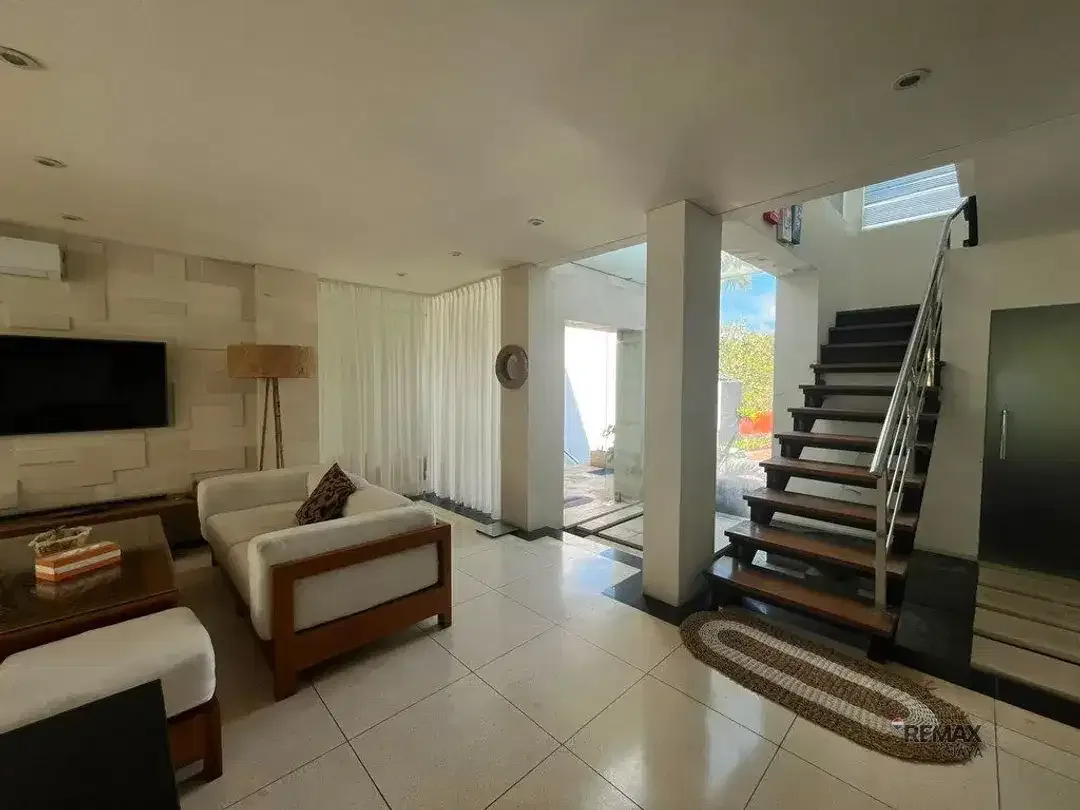 Elegant 3Br Villa For Rent In Jimbaran With Spacious Private Terraces - Image 4 of 10