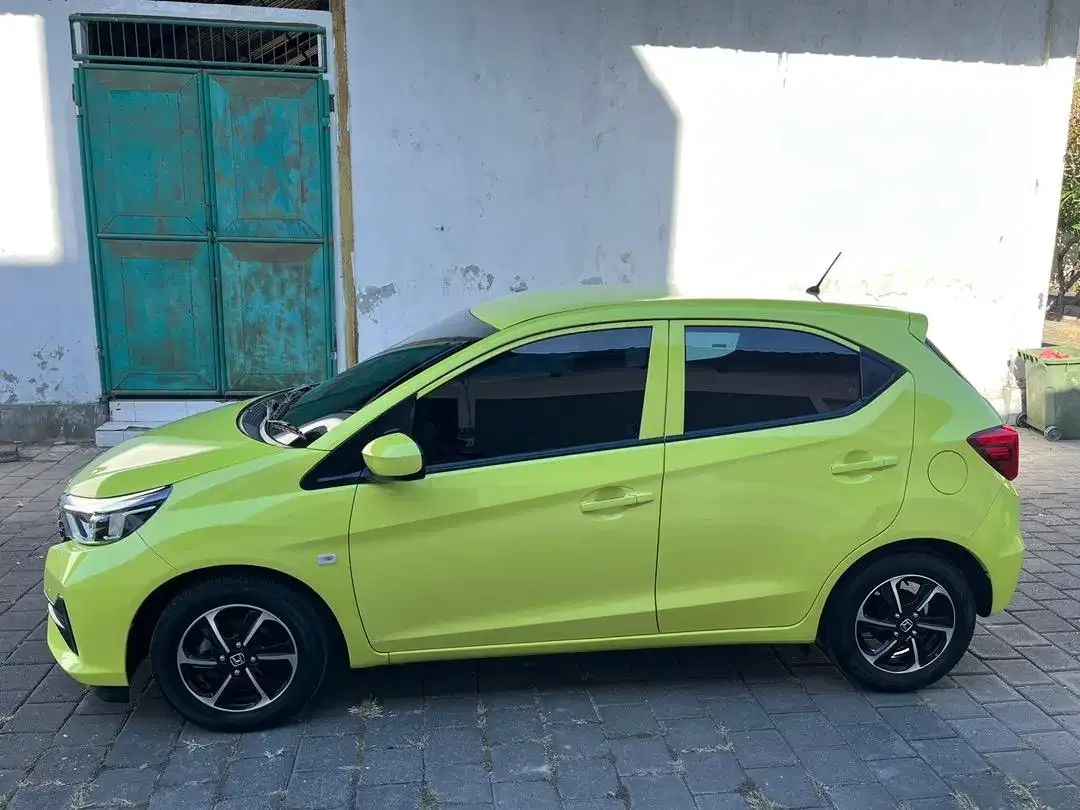 Honda Brio E 1.2 CVT Asli Bali Odo 10.000 - DP 25 JT - Image 4 of 10