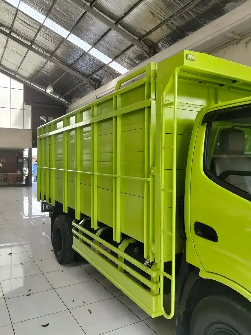 Hino Dutro Light Truck 2024 - Image 6 of 8