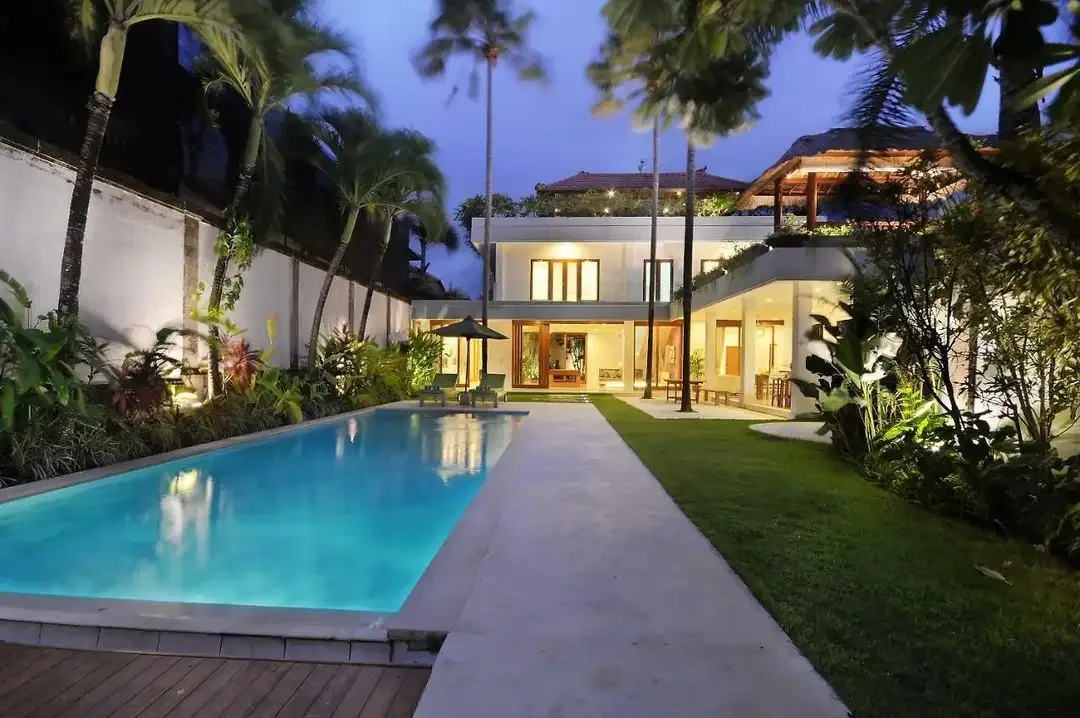 dijual villa mewah lokasi canggu - Image 2 of 10