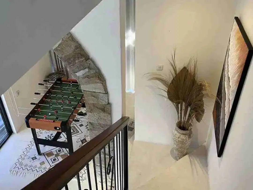 Villa Modern Baru Ungasan, Rooftop dan Pool View Cantik - Image 4 of 9
