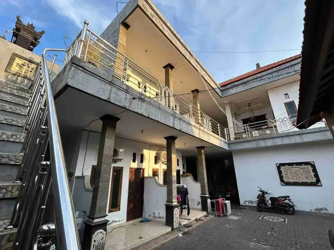 Kost 13 Kamar Full penghuni + 2 Toko di Jimbaran - Image 1 of 10
