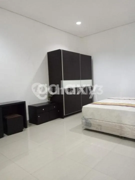 Rumah Usaha Gatot Subroto Bali 2 Lantai Hadap Selatan Lokasi Strategis - Image 4 of 4
