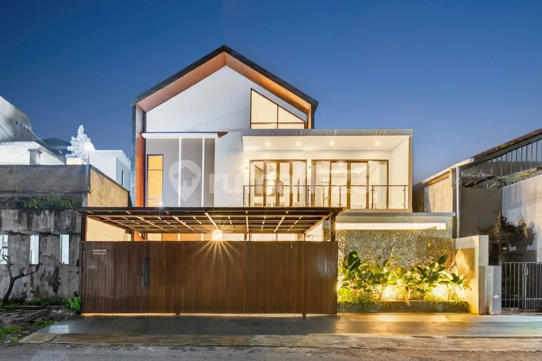 Rumah Style Villa Dekat Canggu dan Dekat ke Pusat Kota - Image 2 of 4
