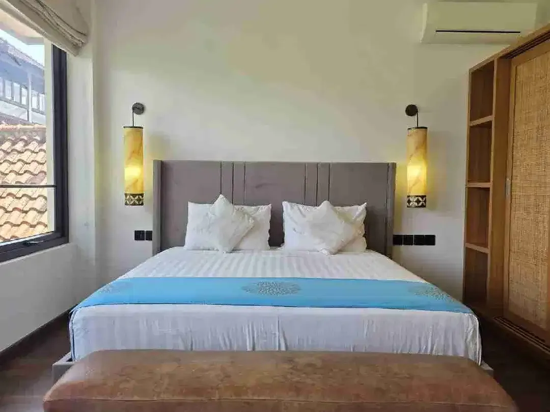 Hug Garden spacious Villa for Sale in Sanur Bali - Image 7 of 10