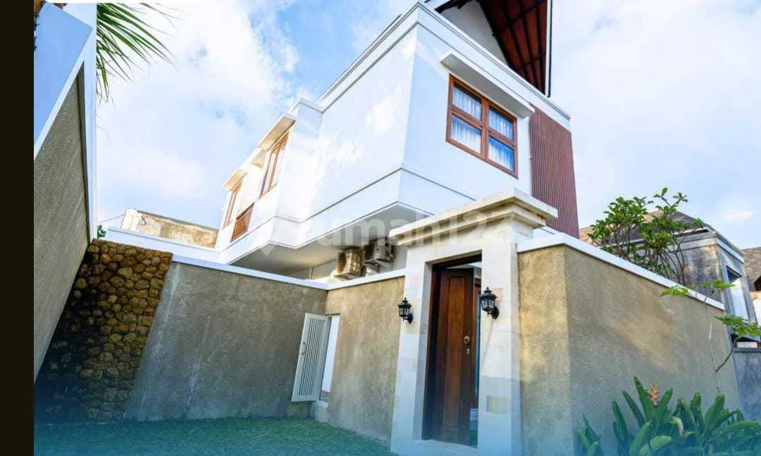 Villa Baru Fully Furnished Di Sewakan Lokasi Dekat Pantai Ungasan - Image 1 of 4