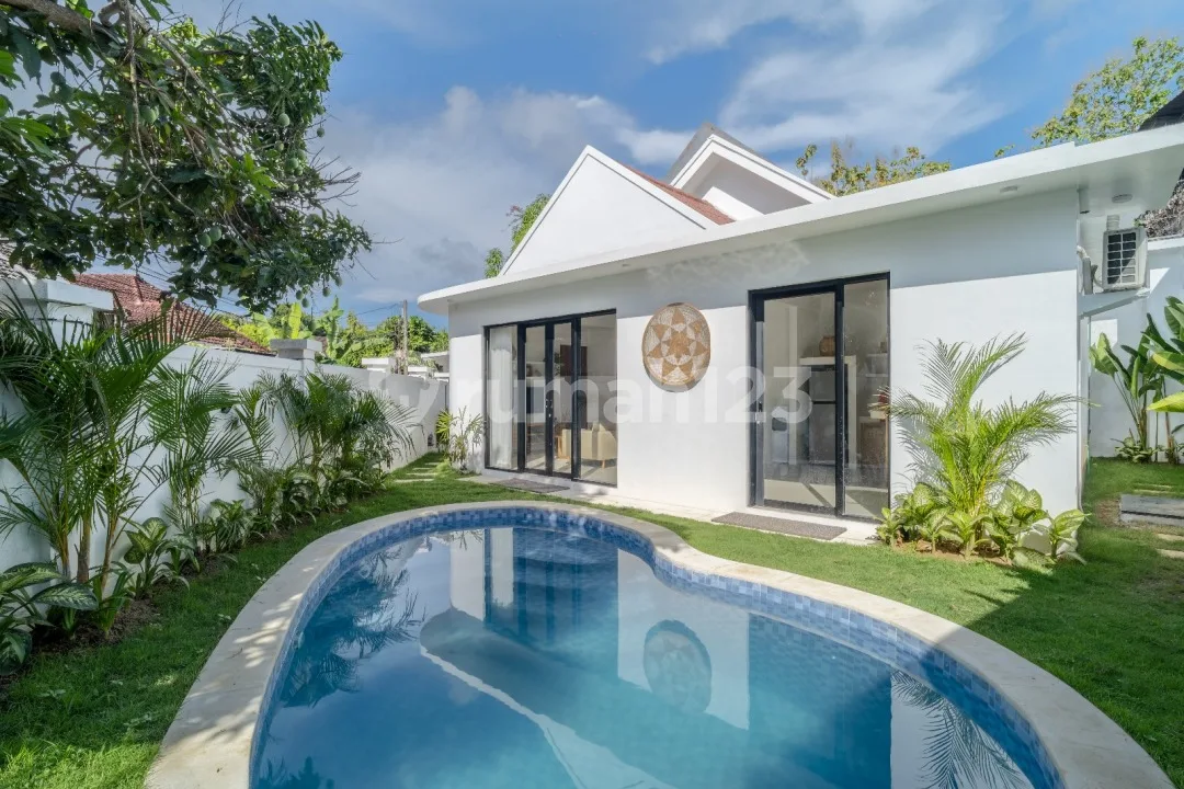 V326 2Br Modern Luxury Villa In Quiet Area Nusa Dua - Image 2 of 4