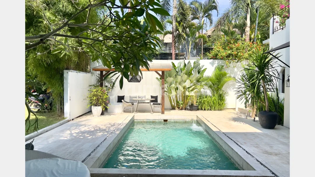 3Bedrooms Luxury Mideterranean Colonial Style Location Secure Living At Canggu - Image 2 of 4