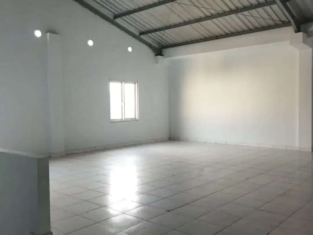 Disewakan kantor gudang tempat usaha arah Sanur Bali Lokasi by pass Pesanggaran, Densel - Image 3 of 5