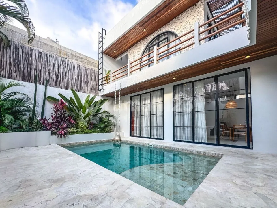Contemporary Modern Villa Umalas Kerobokan 3Br Luas 200M2 - Image 3 of 4