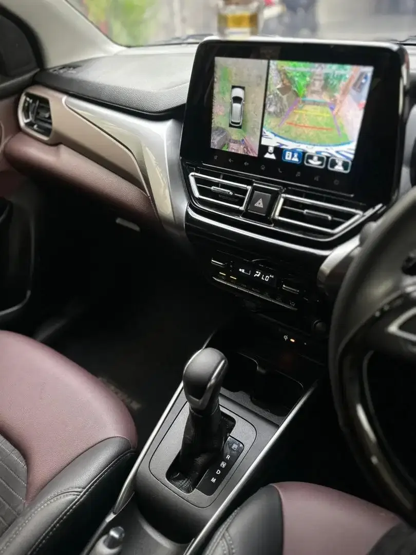FRONX SGX 2025 HYBRID MATIC ASLI BALI LOW KM SEPERTI BARU - Image 10 of 10