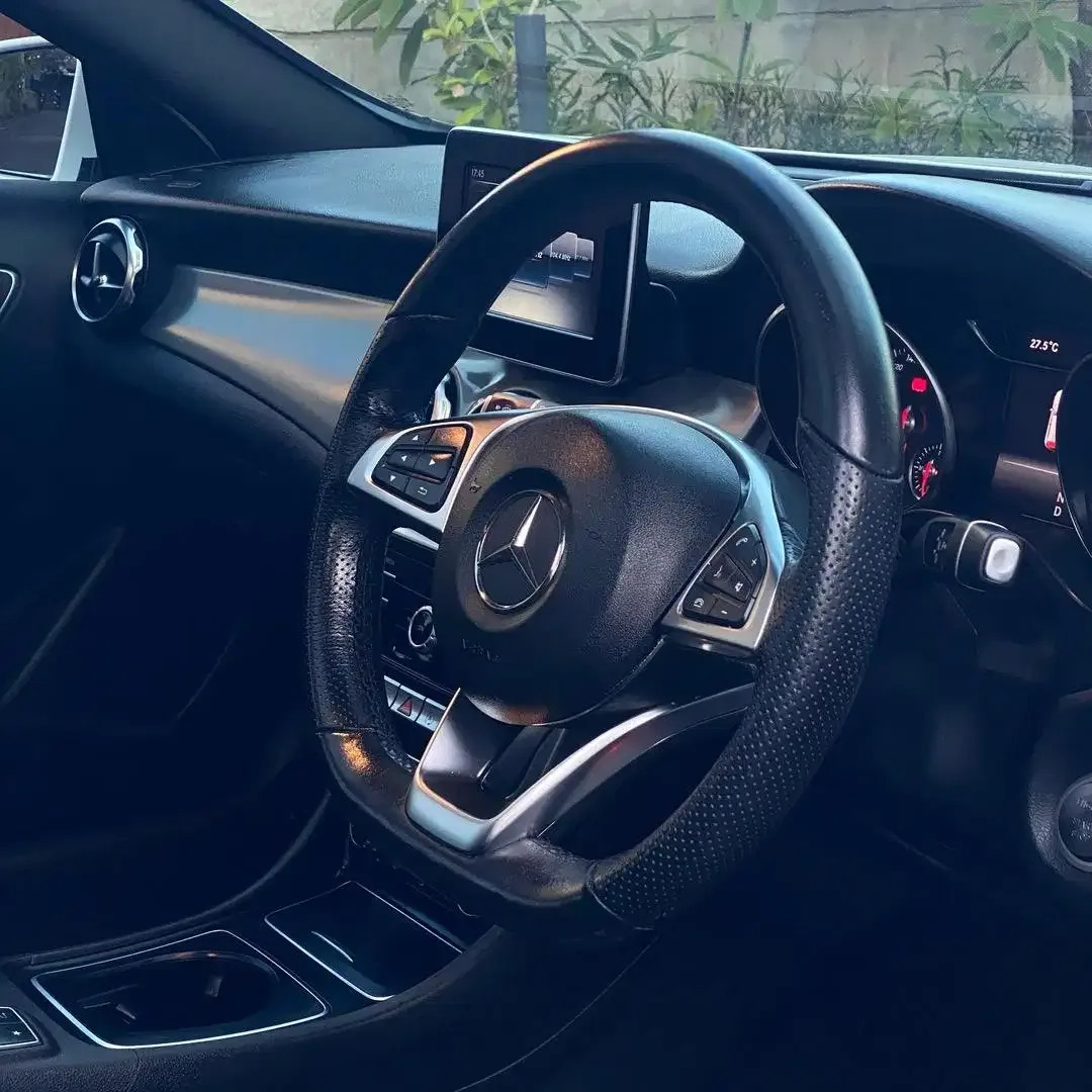 Mercedes-Benz GLA200 AMG Sport 1.6 AT – 2018 - Image 8 of 9