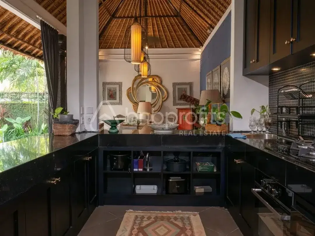 Exclusive Leasehold Villa: 3-Bedroom Balinese Gem Minutes from Nyanyi Beach - Image 9 of 10