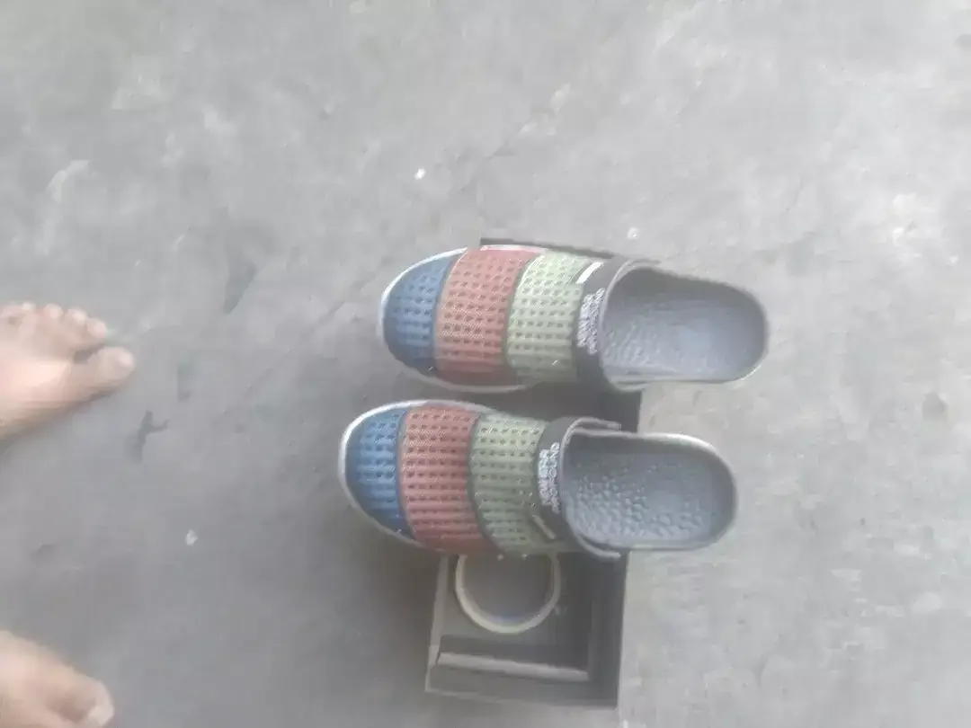 Sepatu model terbaru - Image 2 of 10