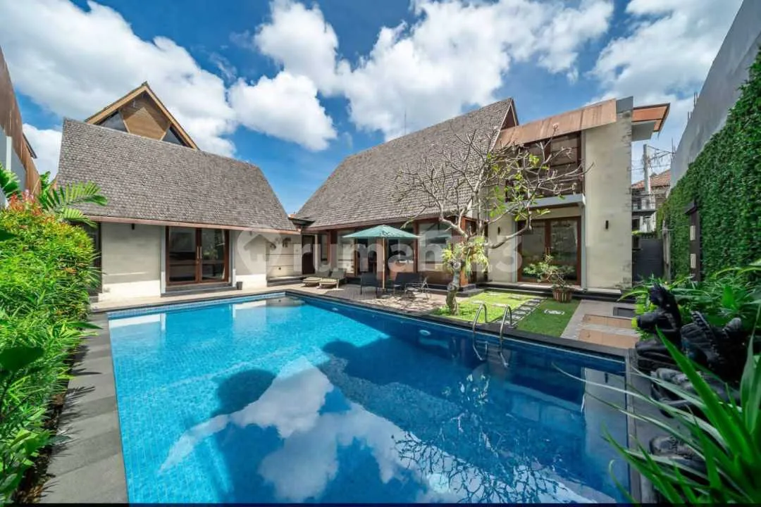 Disewakan Villa Premium 3 KT - Umalas - Image 1 of 4