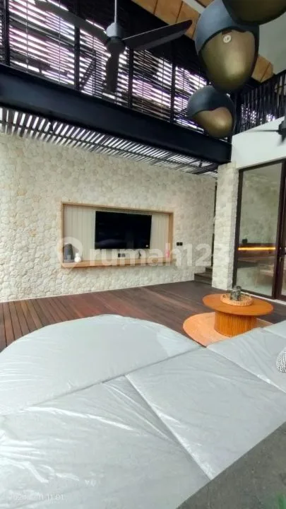 For Sale 5 Bedrooms Villa Seminyak Area - Image 4 of 4
