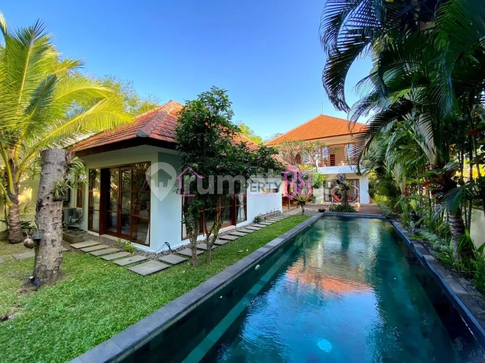 Jual Villa Mewah Modern Pecatu Bali LT 675 M2 - Image 1 of 4