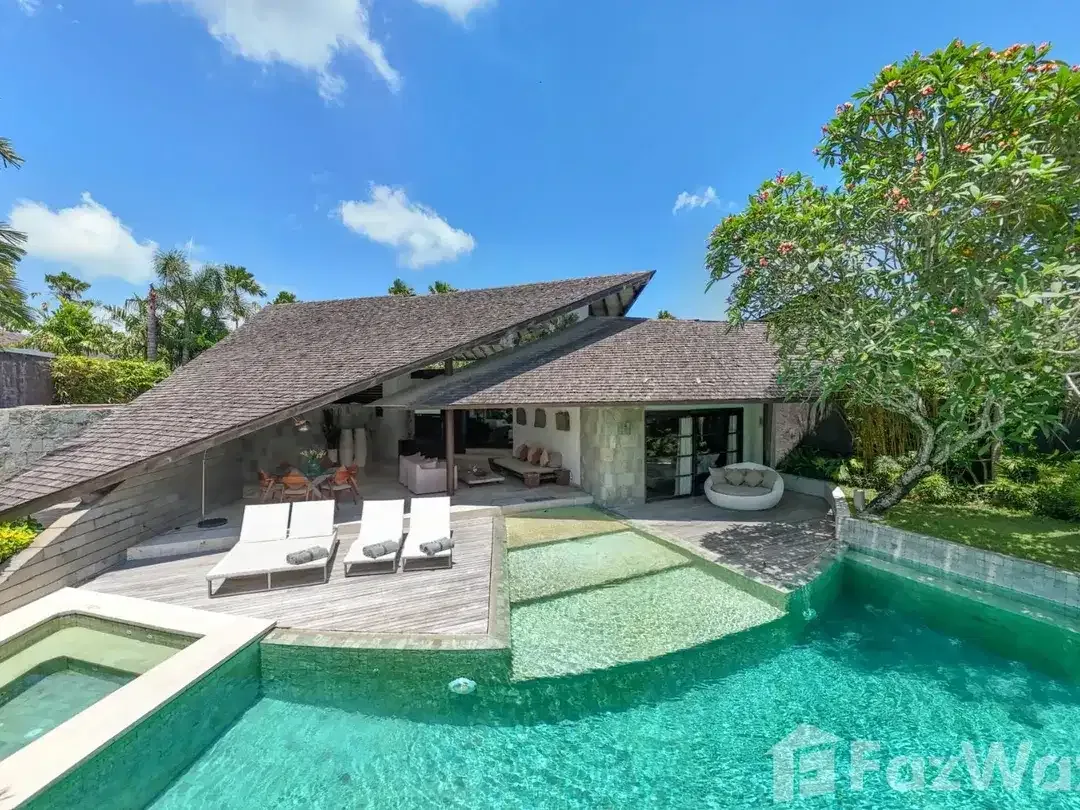 3 Bedroom Villa for sale in Seminyak, Bali - Image 1 of 10