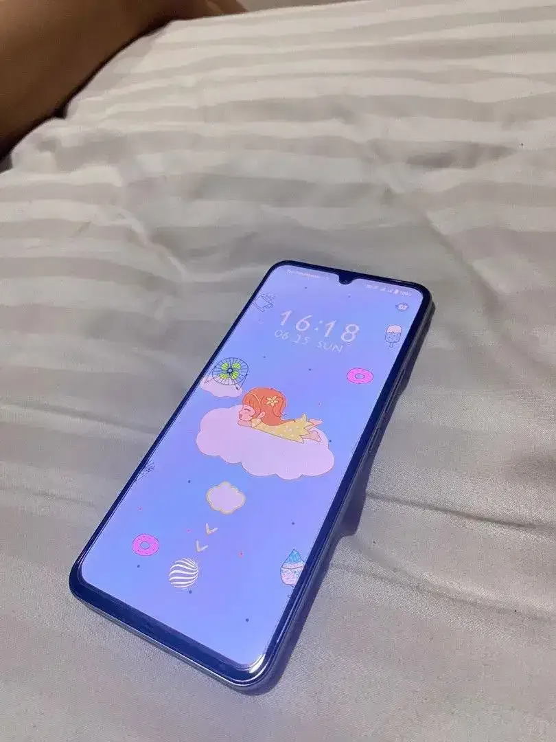 Vivo V25e memori 256/12+8GB garansi masih - Image 3 of 7