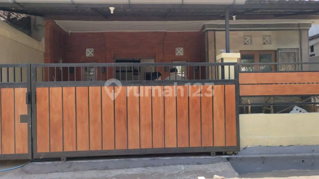 Rumah Furnished Puri Gading, Jimbaran, Bali, Dekat Unud - Image 2 of 4